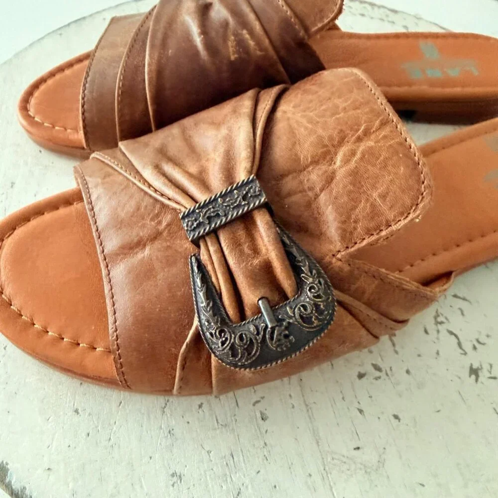 Lane Boots PONY UP Western Sandals Brown Leather Cowgirl Slip on Buckle Flats 5